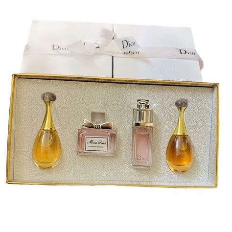 dior set perfume mini|Dior Mini Size .